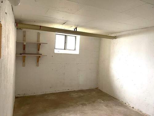 geräumiger Keller - 