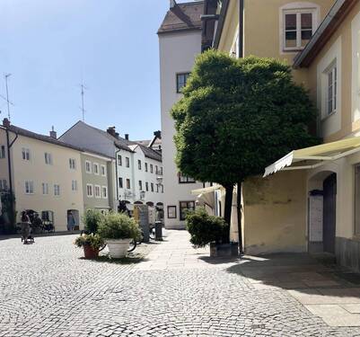 Blick auf Schrannenplatz - 3 Zimmer Etagenwohnung zum Kaufen in Füssen