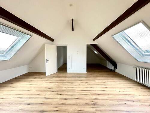 Dachstudio Wohneinheit 1 - 