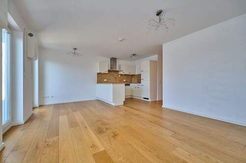 ETW Straubing Wohnen _ Essen _ Kochen - 