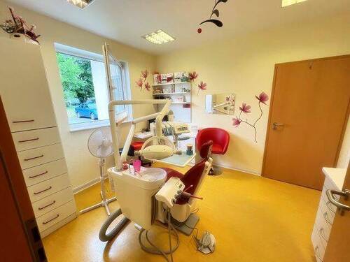 linke Seite - 1 Zimmer Büro in Rüdersdorf bei Berlin