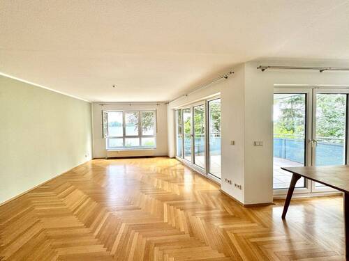 Wohn- Esszimmer mit Seeblick - Etagenwohnung mit 123,40 m&sup2; in Berlin zur Miete