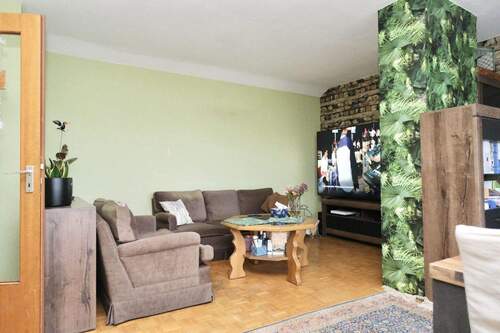 Wohnzimmer Ansicht 2 - 4 Zimmer Etagenwohnung in Neuss