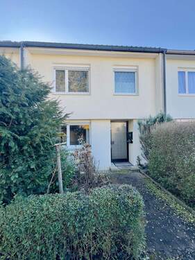 Hauseingang - 4 Zimmer Reihenmittelhaus zum Kaufen in Friedrichshafen