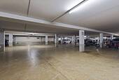 Tiefgaragenstellplatz vorhanden - 