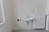 Bad 1-3 - 2 Zimmer Etagenwohnung zur Miete in Chemnitz