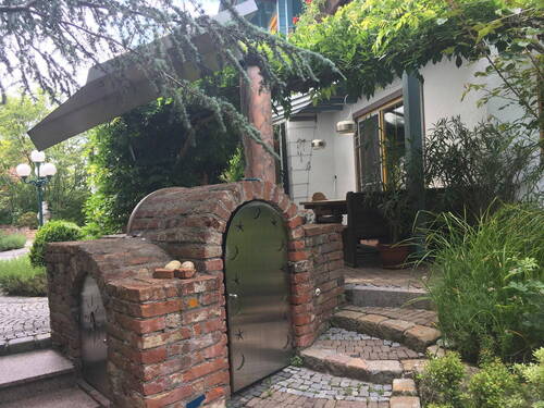 Pumpenhaus und Terrasse - 