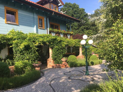 Südseite des Hauses - 8 Zimmer Einfamilienhaus zum Kaufen in Landshut