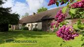 Hausansicht mit Scheune - 