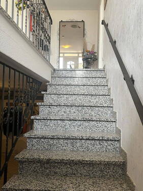 Treppe EG > UG - 