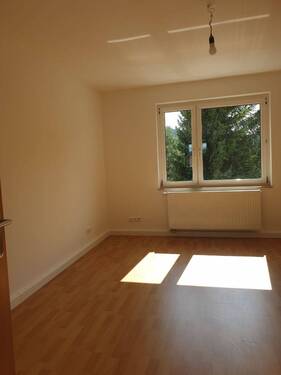 img2.jpg - 3 Zimmer Etagenwohnung zur Miete in Geraberg