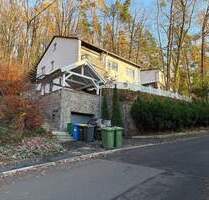 Zweifamilienhaus mit DG Ausbau in Marburg-Marbach - großzügig und mit Potenzial