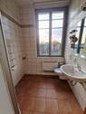 Badezimmer mit Fenster - 