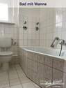 Bad mit Wanne - 