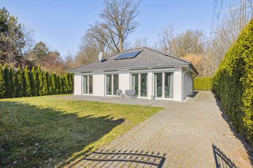 Außenansicht - 4 Zimmer Bungalow in Hamburg