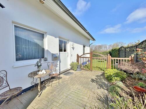 Hauseingang - 4 Zimmer Etagenwohnung zum Kaufen in Stuhr