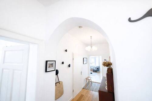 Flur - Etagenwohnung mit 115,00 m&sup2; in Mannheim zum Kaufen