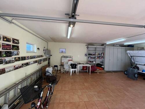 Garage - 
