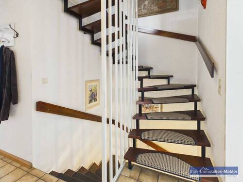 Diele OG Treppenhaus - 