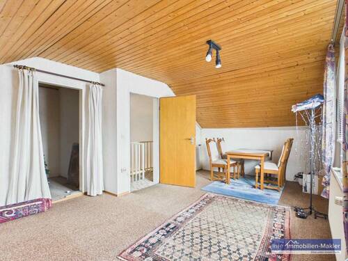 Allzweckzimmer Dachgeschoss - 