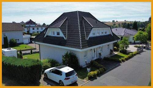 Außenansicht - Einfamilienhaus mit 217,00 m&sup2; in Neukirchen zum Kaufen