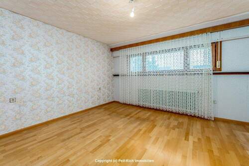 Schlafzimmer Hauptwohnung OG - 