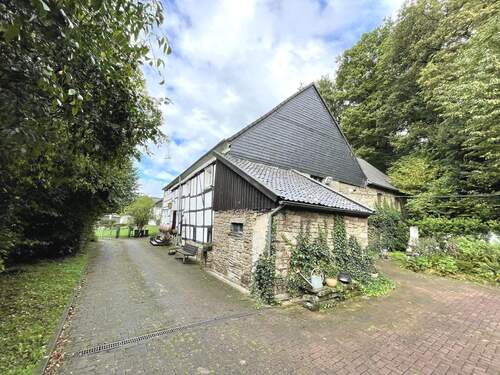 Aussenansicht - Wohnen mit Geschichte - Denkmalgeschütztes Zweifamilienhaus in Niedersprockhövel