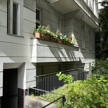 Balkon - 4 Zimmer Etagenwohnung zum Kaufen in Berlin