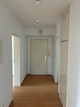 Flurbereich - 3 Zimmer Etagenwohnung zur Miete in Salzgitter