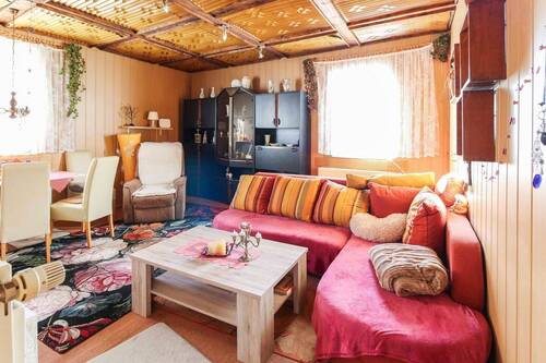 Wohnzimmer - Gemütliches 4-Zimmer-Zuhause in zentraler Top-Lage von Ronneburg