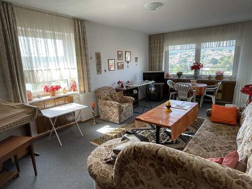 Wohnzimmer - Etagenwohnung mit 101,00 m&sup2; in Bad Kissingen zum Kaufen