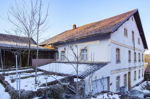 Außenansicht - Mehrfamilienhaus, Wohnhaus mit 284,00 m&sup2; in Königsfeld zum Kaufen