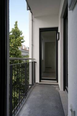 zweiter Balkon - Etagenwohnung mit 94,50 m&sup2; in Berlin zum Kaufen