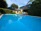 Traumhafter Poolbereich - 