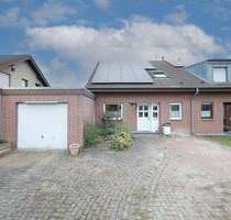 Doppelhaushälfte mit Garten und Potenzial in gefragtem Paderborn-Elsen - Paderborn / Elsen