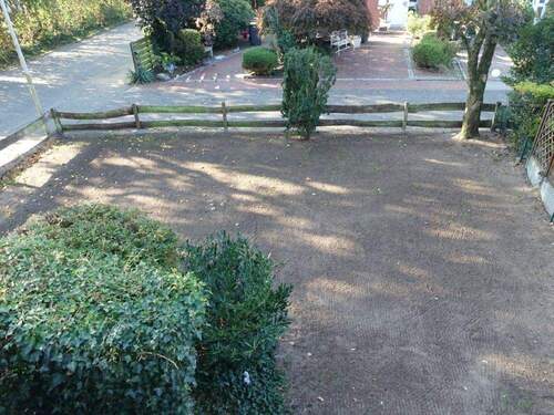 Neu angelegter Garten - 