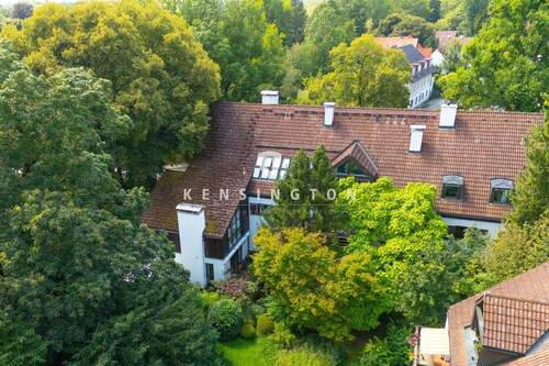 Außenansicht mit Blick in den Gemeinschaftsgarten - 