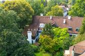Außenansicht mit Blick in den Gemeinschaftsgarten - 