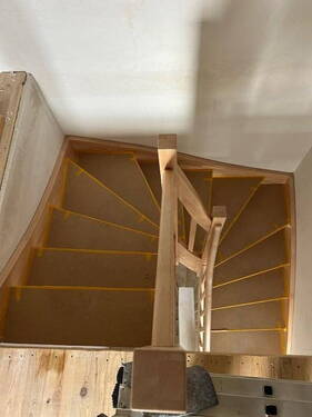 Treppe zum DG - 