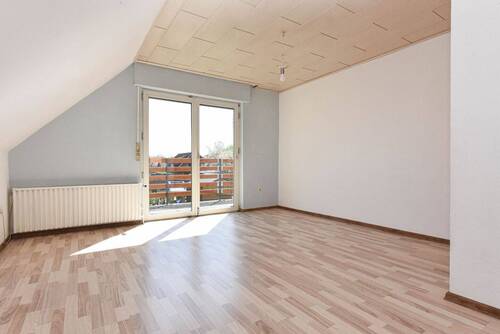 Kind 2 mit Zugang zum Balkon - 