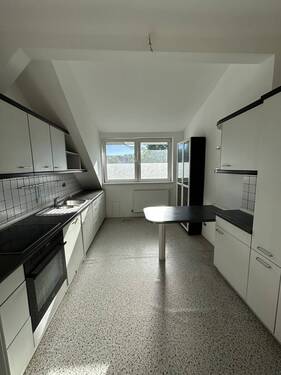 Küche - ++Charmante 3-Zimmer-Wohnung mit hohen Decken, Einbauküche und Top-Lage im Herzen von Geesthacht++