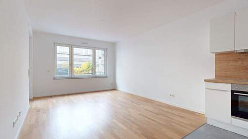 Wohnzimmer - 2 Zimmer Etagenwohnung in Frankfurt am Main