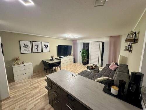 Wohnbereich - 2 Zimmer Terrassenwohnung zur Miete in Erlangen