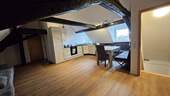 große offene Küche DG - 1 Zimmer Mehrfamilienhaus, Wohnhaus in Langen