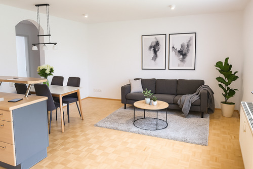 Wohn-Esszimmer mit Zugang zum Garten - KENSINGTON - Exklusiv - Lebensqualität pur - 3-Zimmer-Wohnung in begehrter Münchner Lage