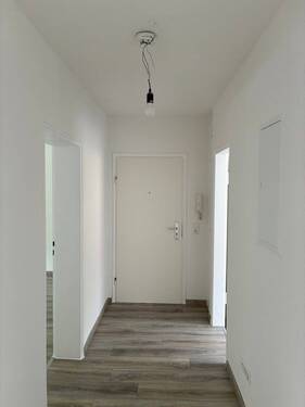 Flurbereich - Stadtflair pur - sanierte 3-Zimmer-Wohnung zu sofort bezugsfertig