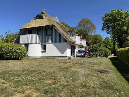 Blick zur Wohnung - Etagenwohnung mit 62,00 m² in Wieck a. Darß zum Kaufen