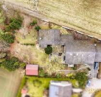 Zwei besondere Bungalows in idyllischer Lage von Deuerling - Ortsteil Hillohe - zu verkaufen