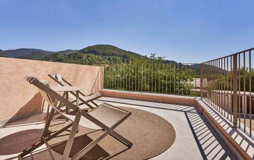 Sonniger Balkon mit mediterranem Flair - 