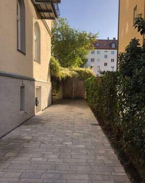 Zufahrt - 